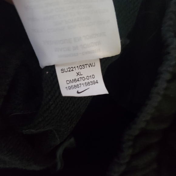 Womens Nike Fleece Shorts Size Extra Large Black - Picture 11 of 15